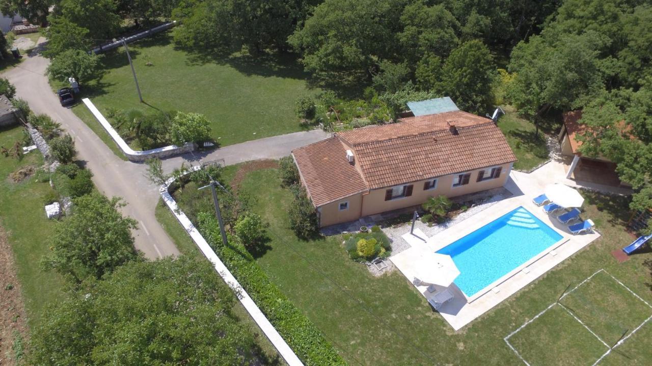 Tinjan Villa Fragola - Holiday House With Large Garden מראה חיצוני תמונה
