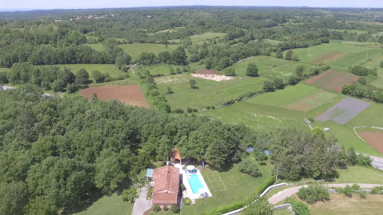 Tinjan Villa Fragola - Holiday House With Large Garden מראה חיצוני תמונה