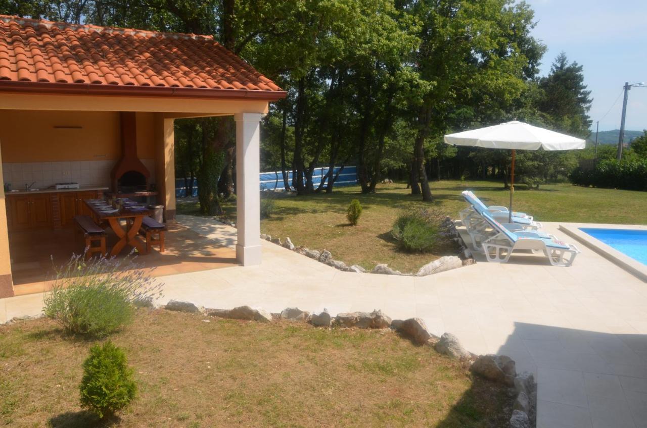 Tinjan Villa Fragola - Holiday House With Large Garden מראה חיצוני תמונה
